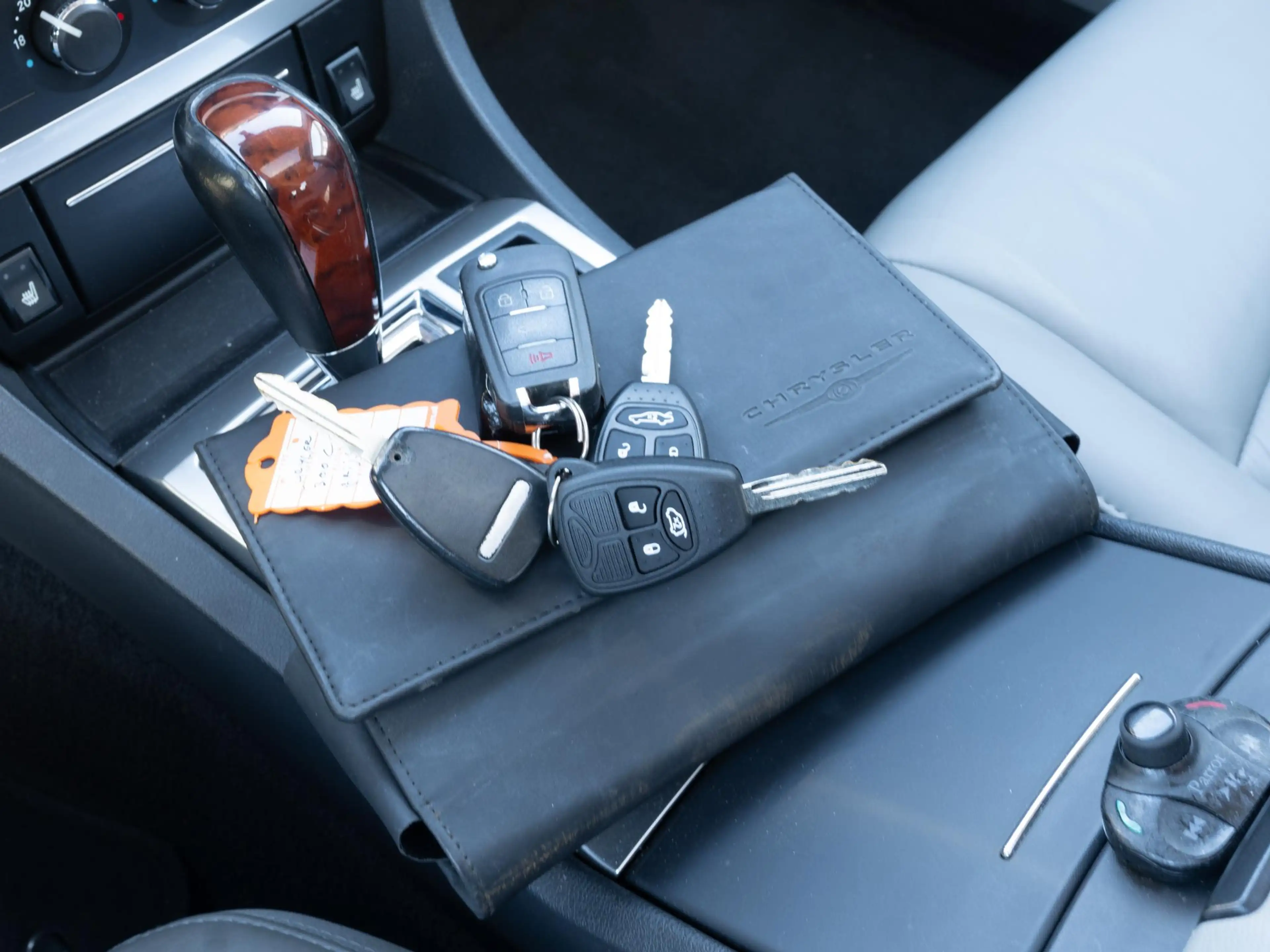 Chrysler 300C 3.5 V6 | Schuif/kantel dak | Stoelverwarming — photo 37