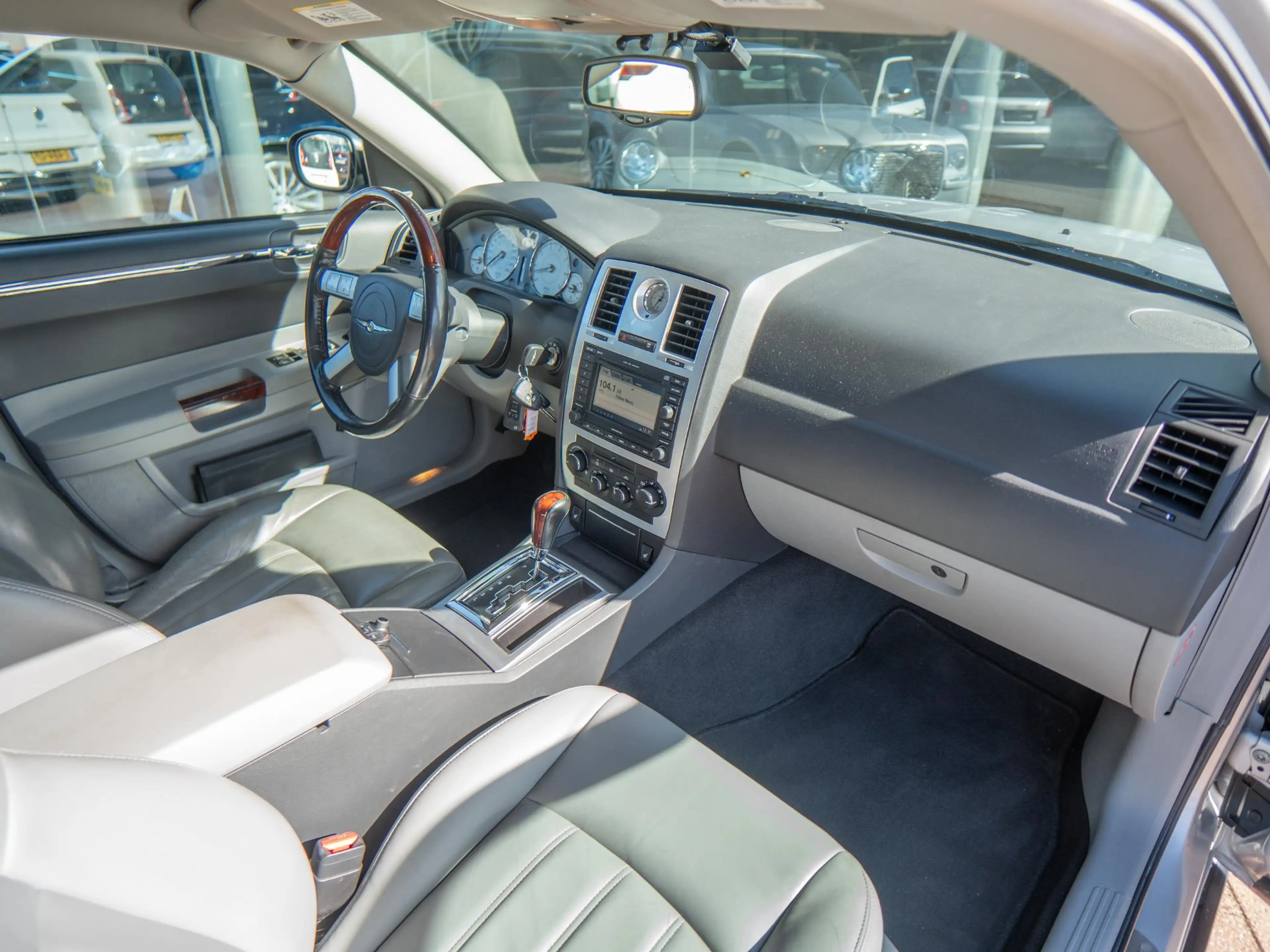 Chrysler 300C 3.5 V6 | Schuif/kantel dak | Stoelverwarming — photo 5