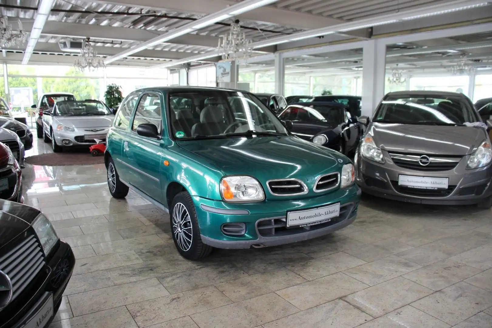 Nissan Micra 1.0 Vert - 2