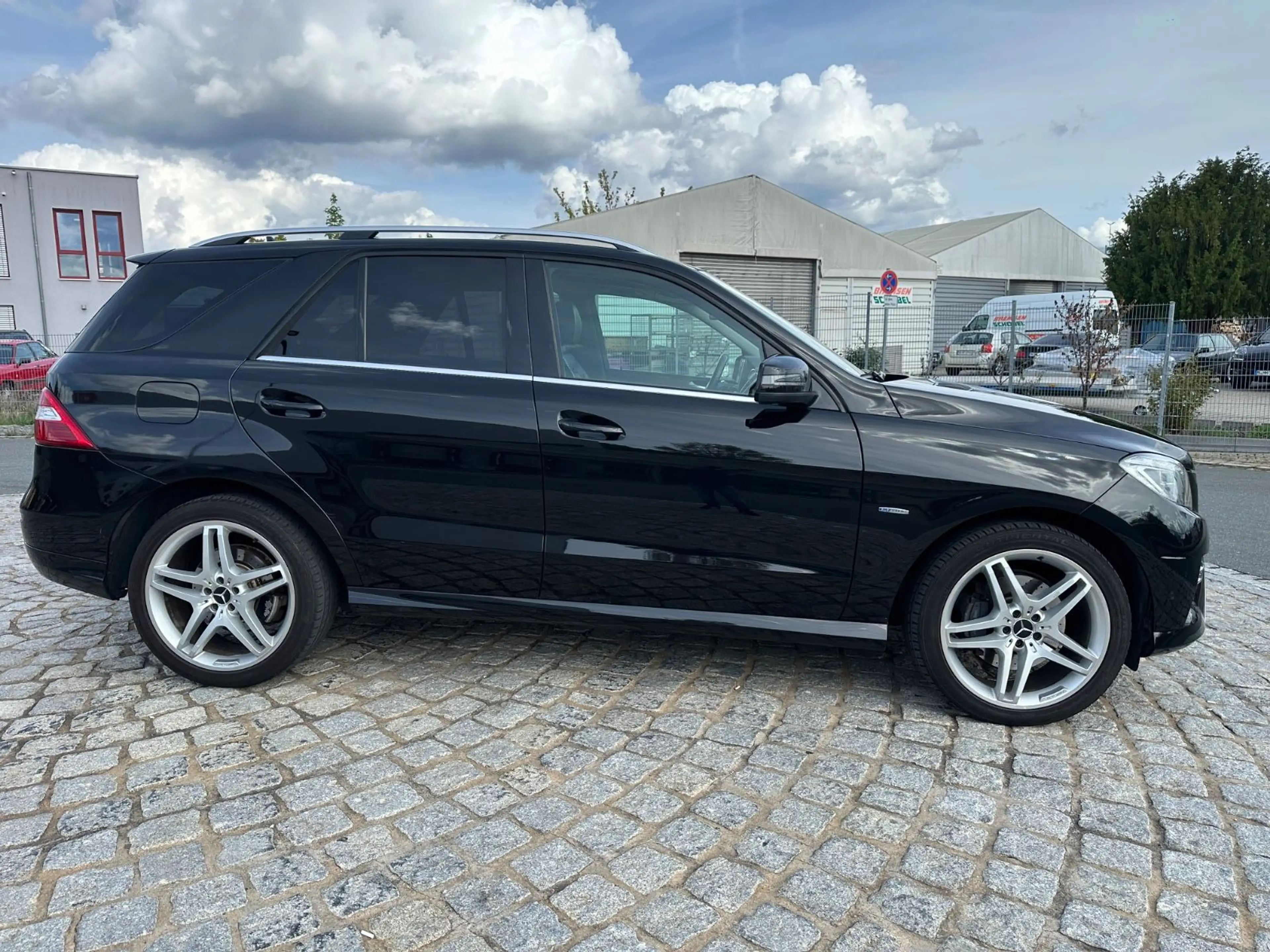 Mercedes-Benz ML 350 ML ML 350 CDI BlueTec 4Matic — photo 3