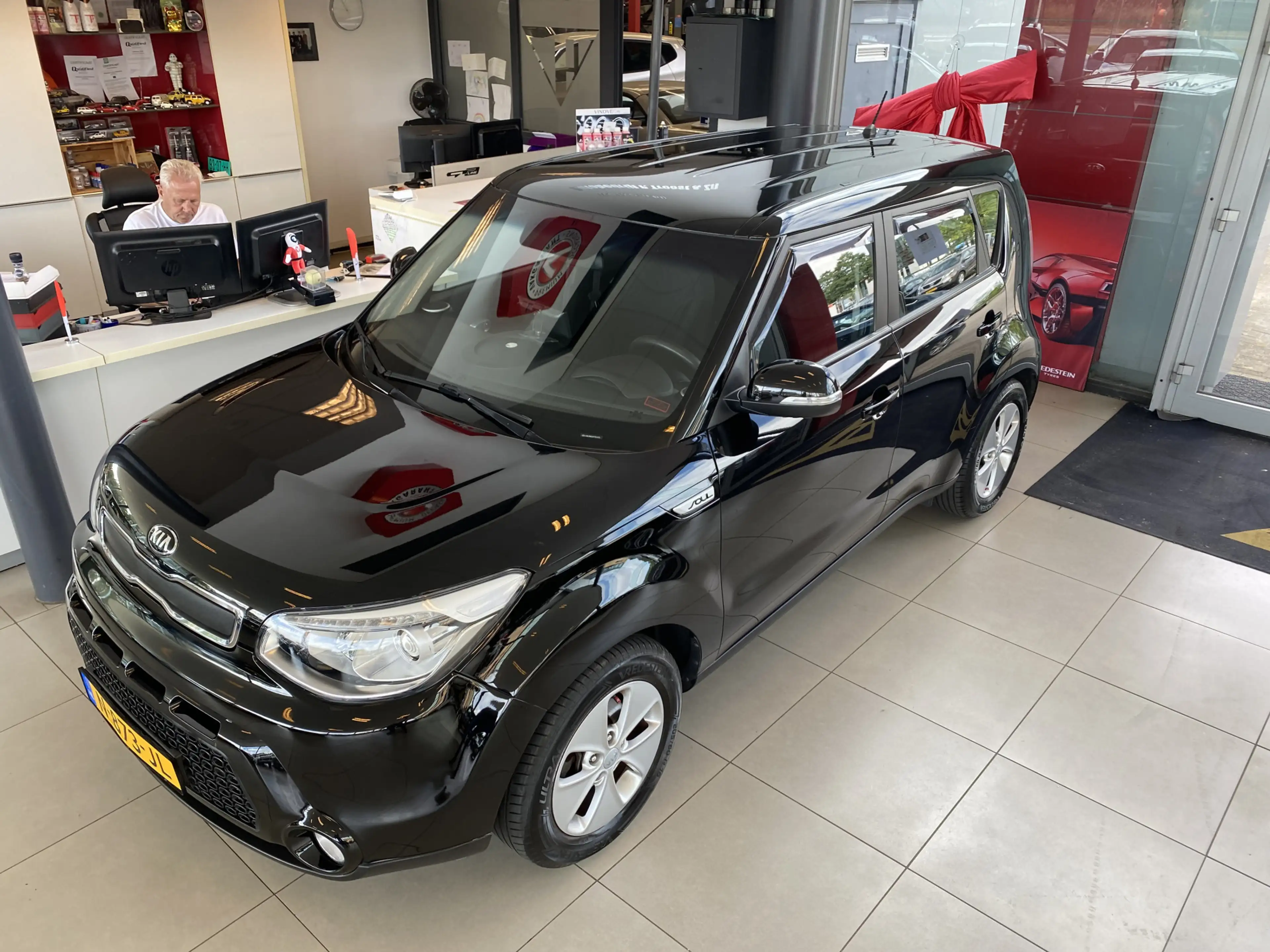 Kia Soul 1.6 Rhythm,100% Onderhouden,Apple Carplay Android/ — photo 2