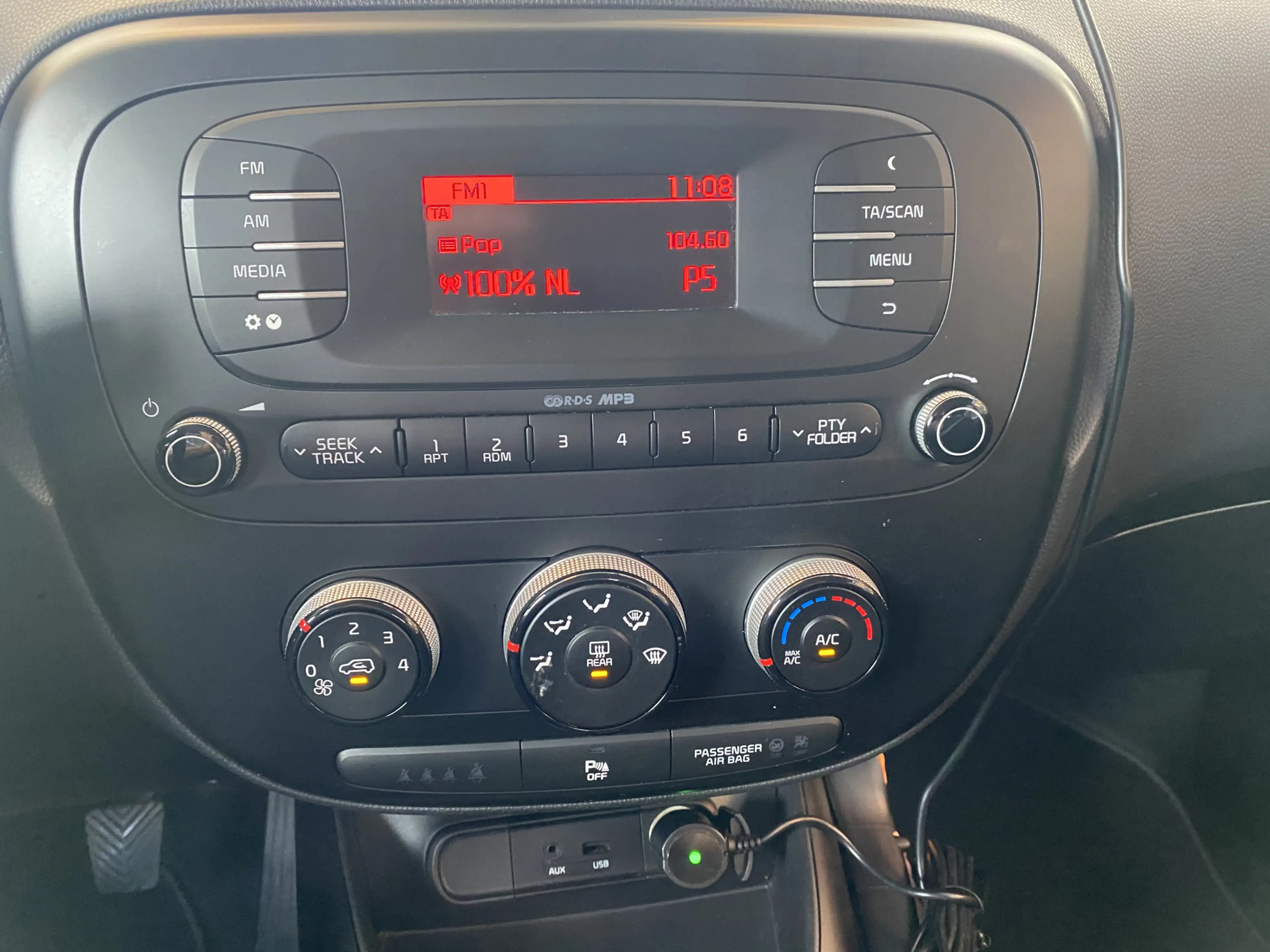 Kia Soul 1.6 Rhythm,100% Onderhouden,Apple Carplay Android/ — photo 14