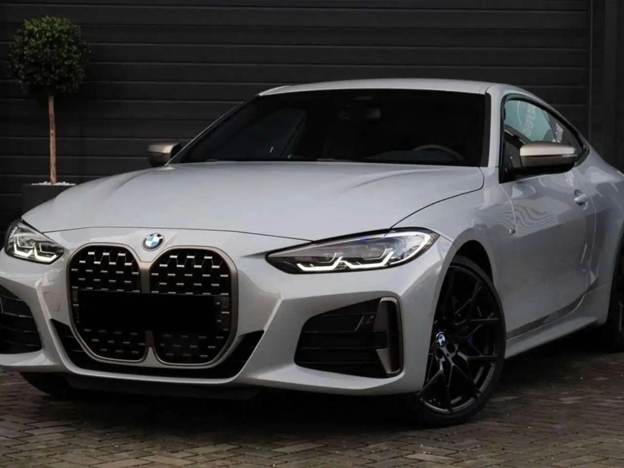 BMW 440
