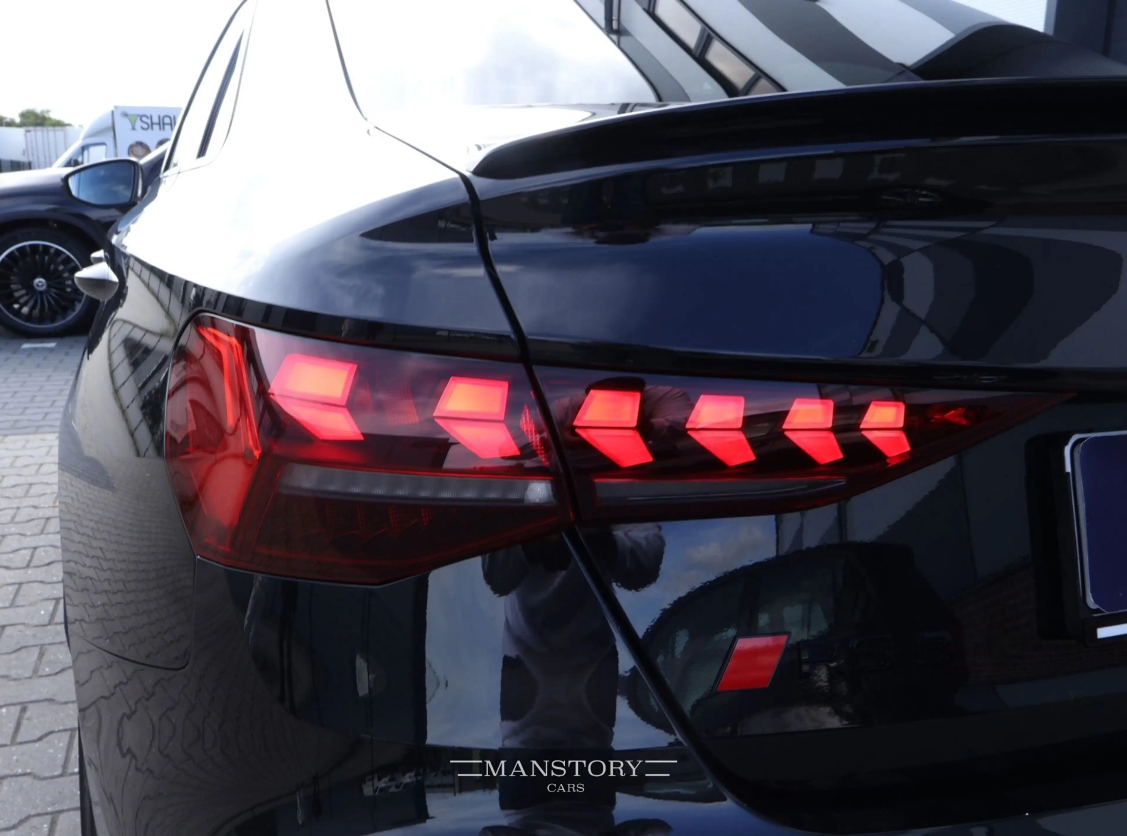 Audi RS3 2.5 TFSI quattro Limousine — photo 8