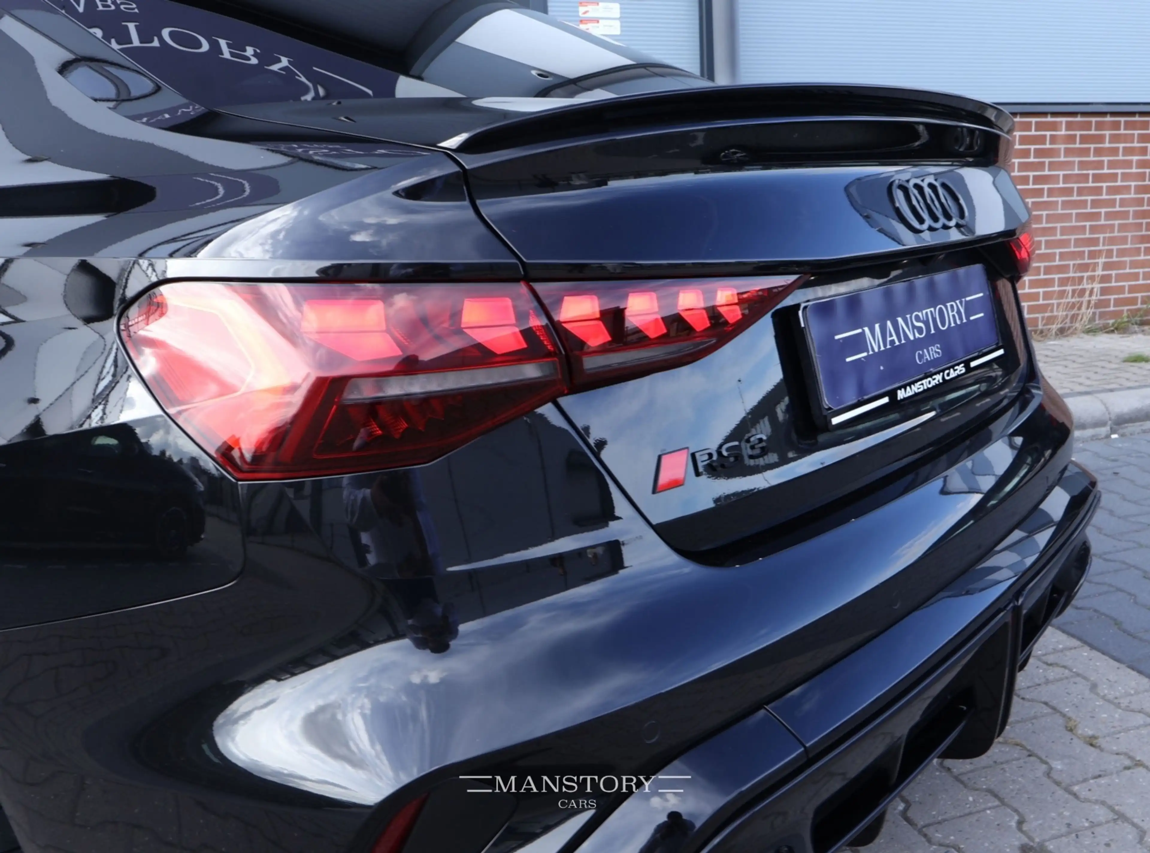Audi RS3 2.5 TFSI quattro Limousine — photo 7