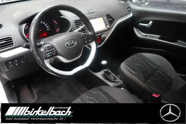 Kia Picanto view 5