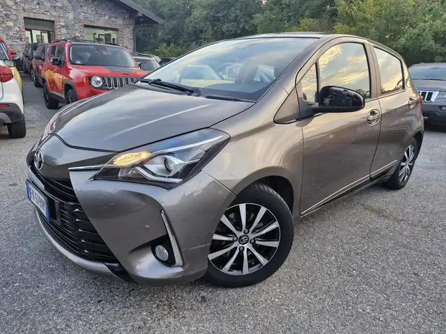 Toyota Yaris Yaris III 5p 1.5 Lounge