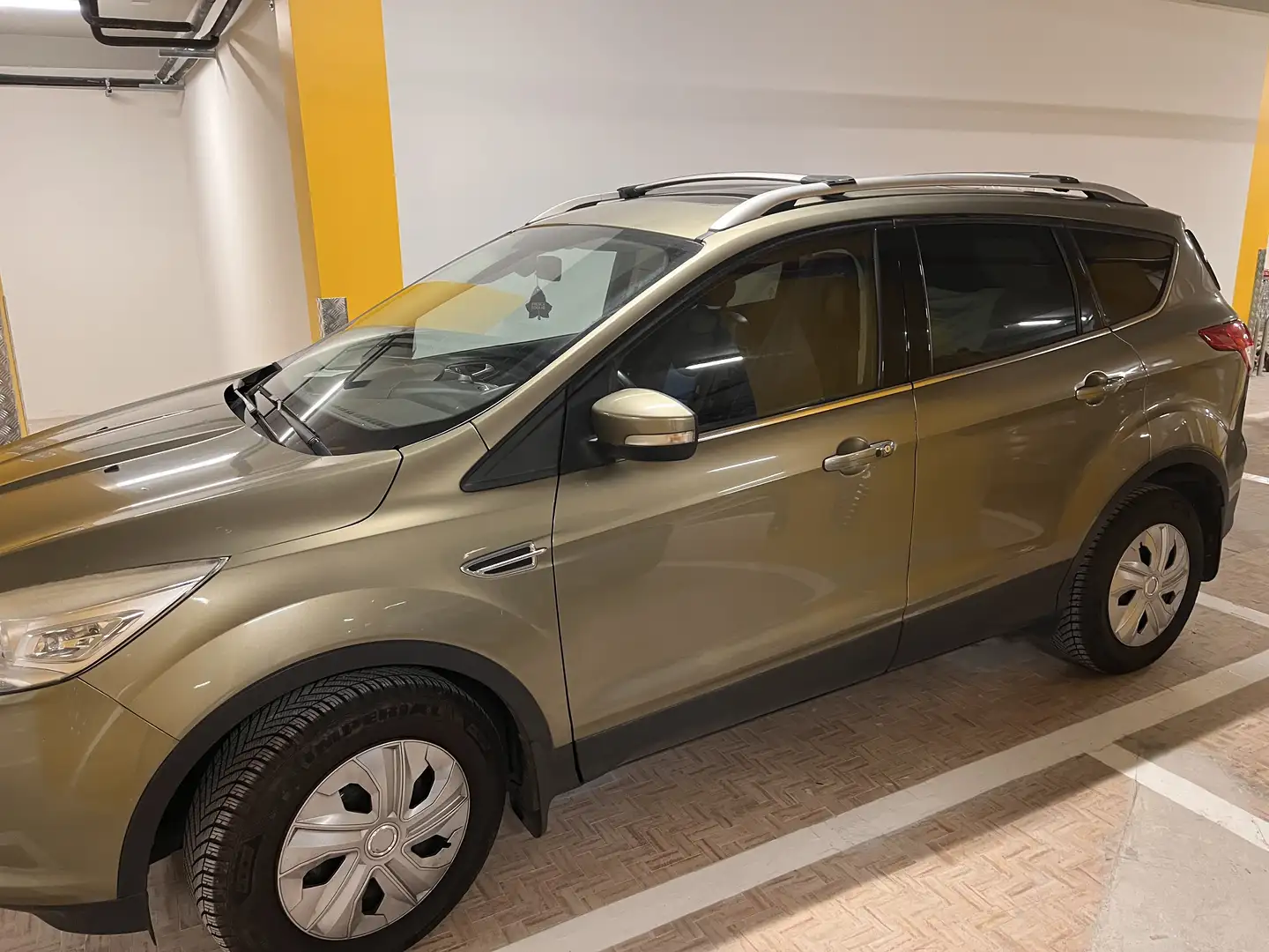 Ford Kuga 2.0 tdci Titanium 4wd 140cv - 2