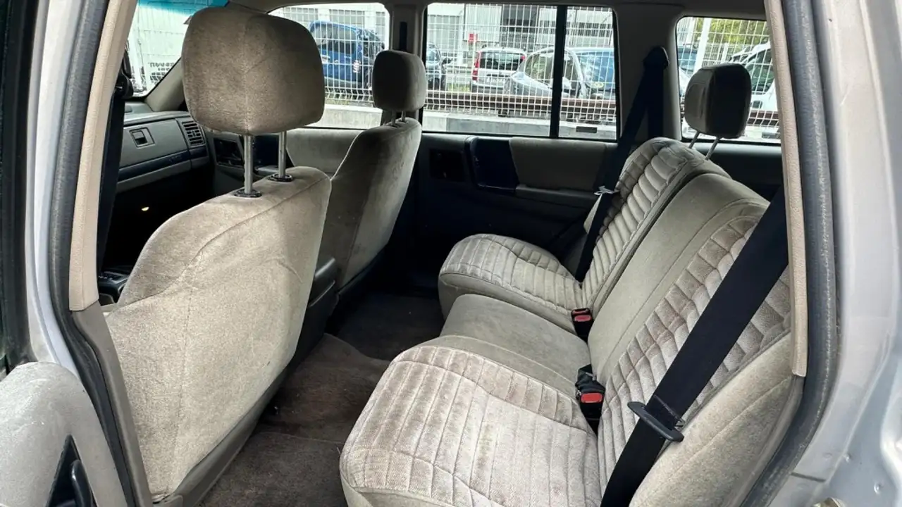 Jeep Grand Cherokee 4.0 Laredo Aut., foto 11