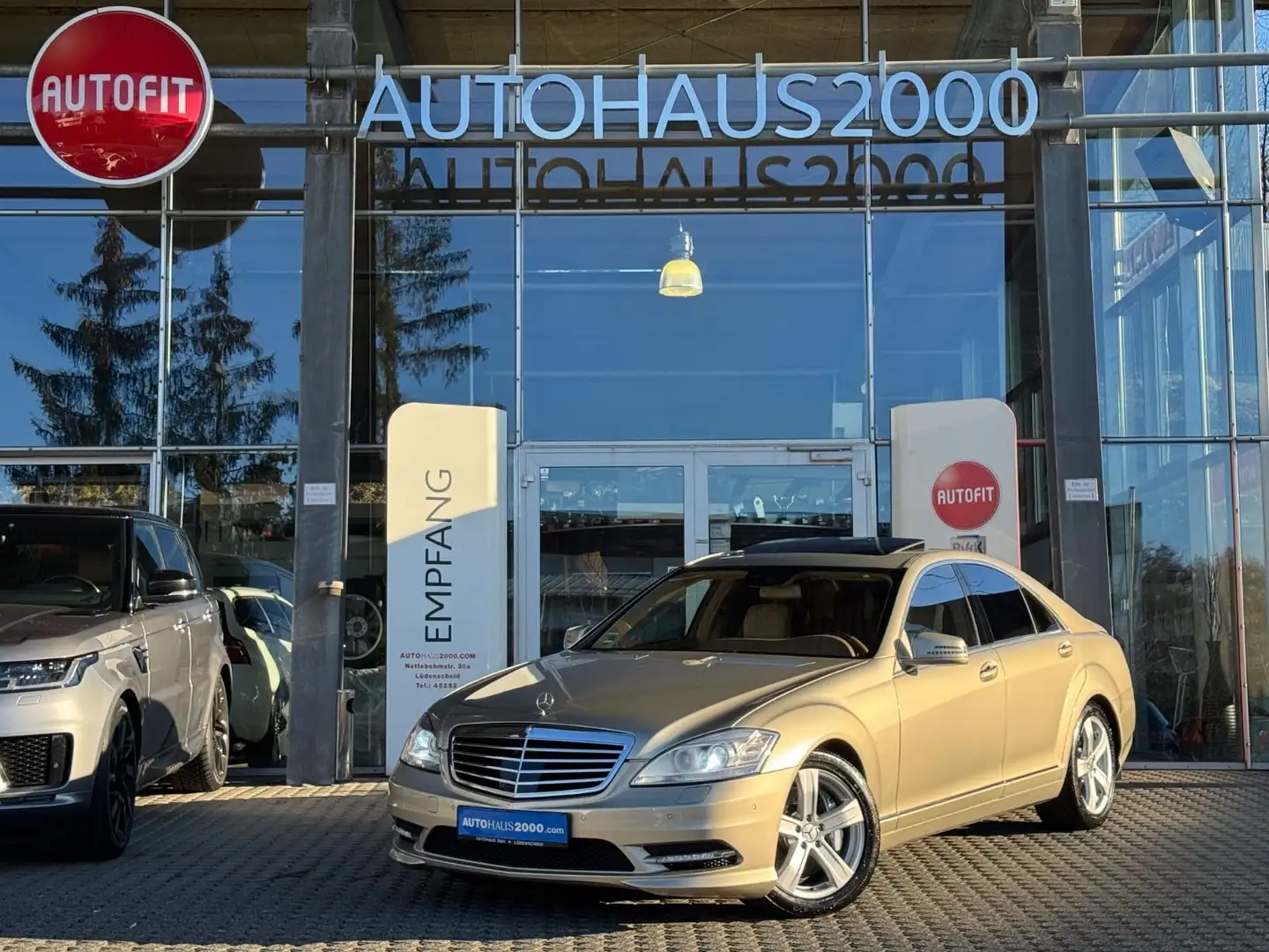 Mercedes-Benz S 500 4Matic/LUFTF./SHD/SBL/MASSAGE/SWA/ACC/ Beige - 1