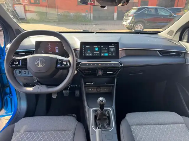 MG MG3 view 8