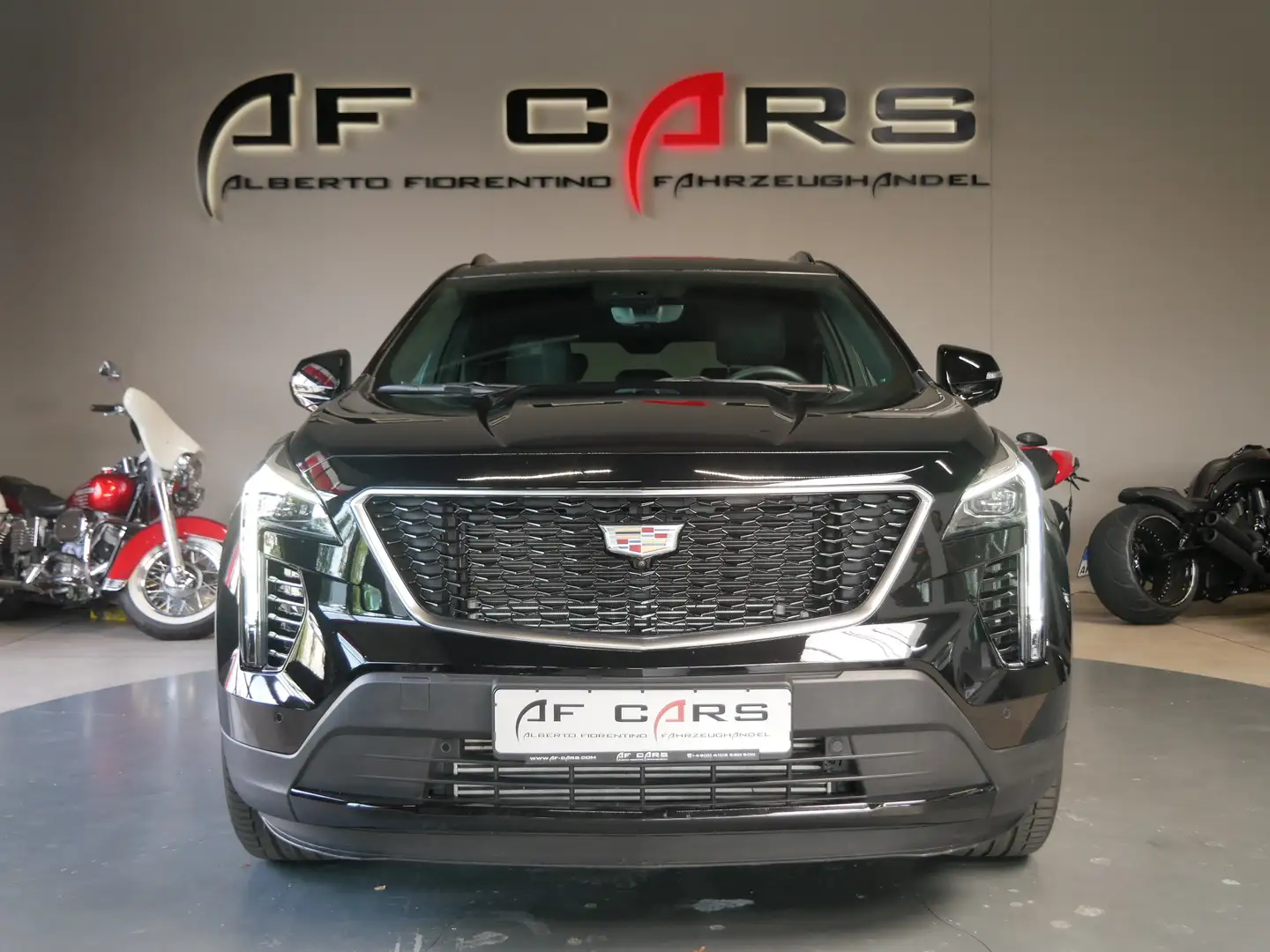 Cadillac XT4 Turbo Premium Luxury AWD Leder Pano Kamera Schwarz - 2