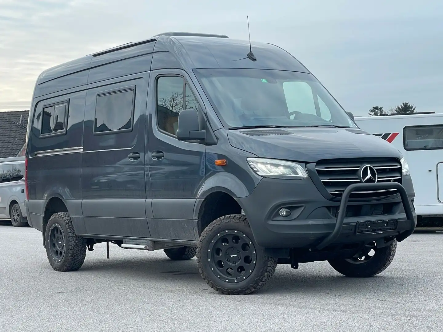Pössl Roadstar X**Allrad**Automatik**Lithium** Grau - 1