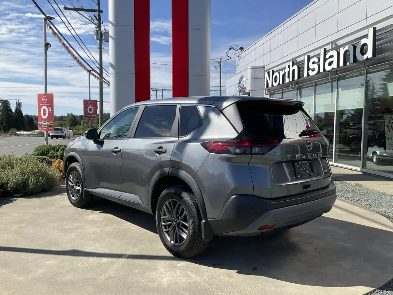 Nissan Rogue снимка Nissan Rogue