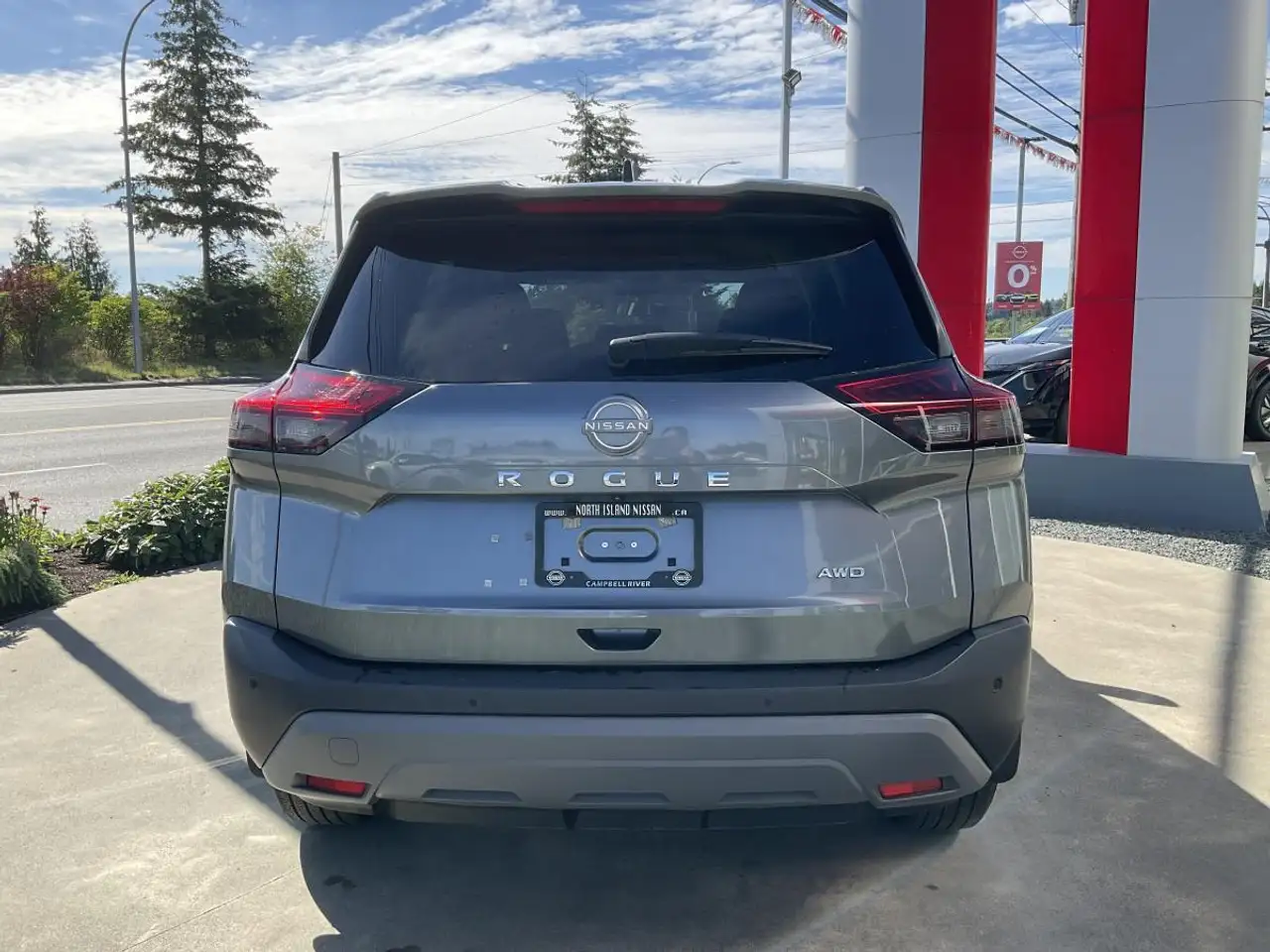 Nissan Rogue снимка Nissan Rogue