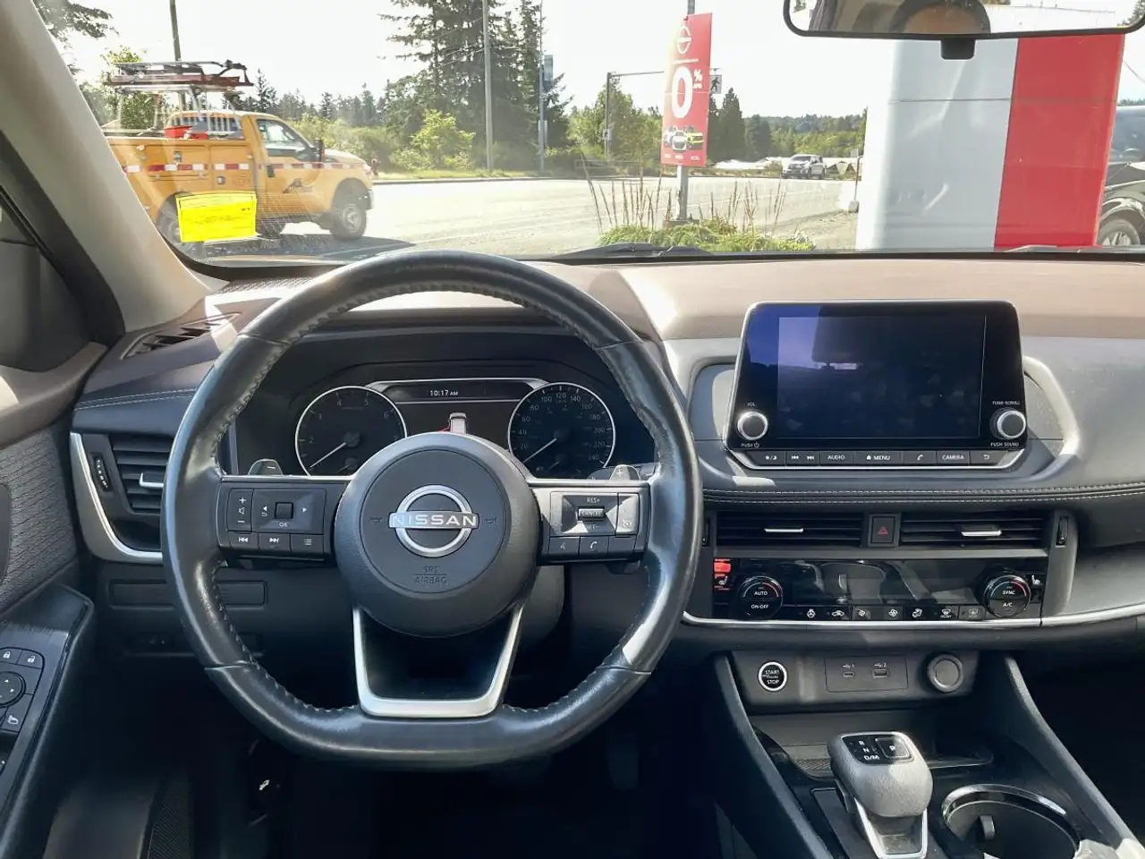 Nissan Rogue снимка Nissan Rogue
