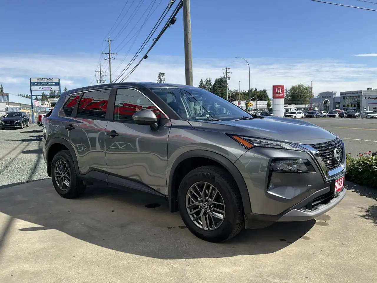 Nissan Rogue снимка Nissan Rogue