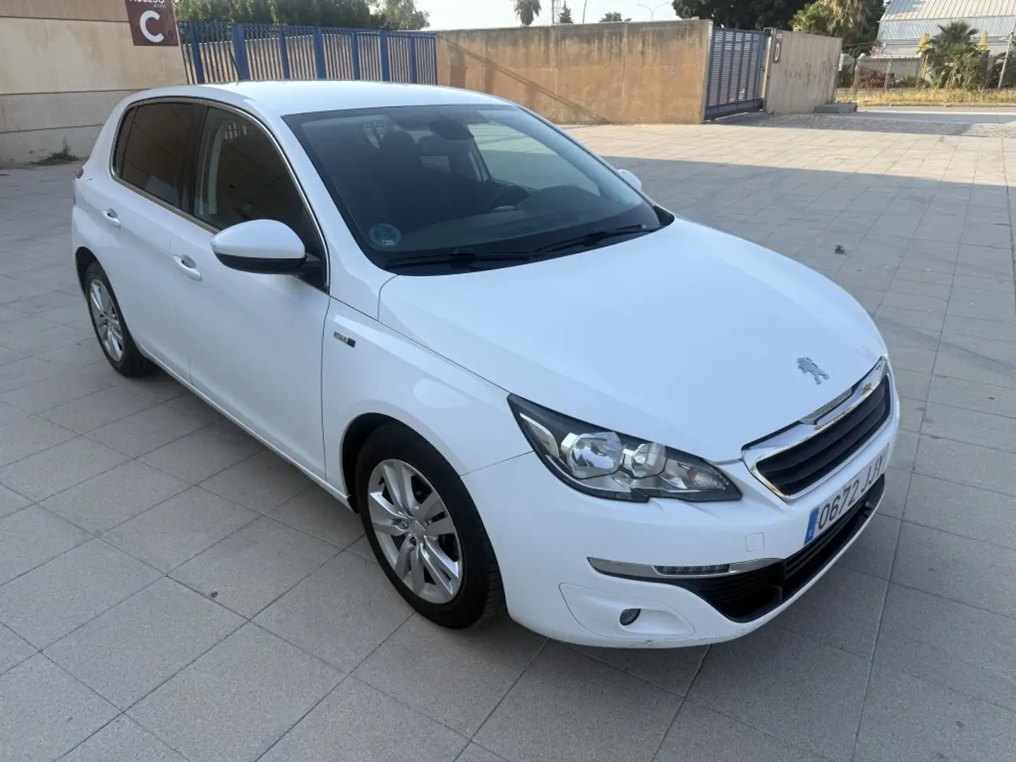 Peugeot 308 1.6 BlueHDi Style 100 Blanco - 2