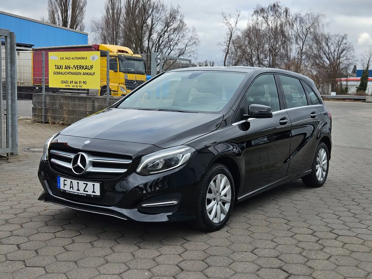 Mercedes-Benz B 180 B 180 d Parktronik Vorne und Hinten Navi Kamera Noir - 2