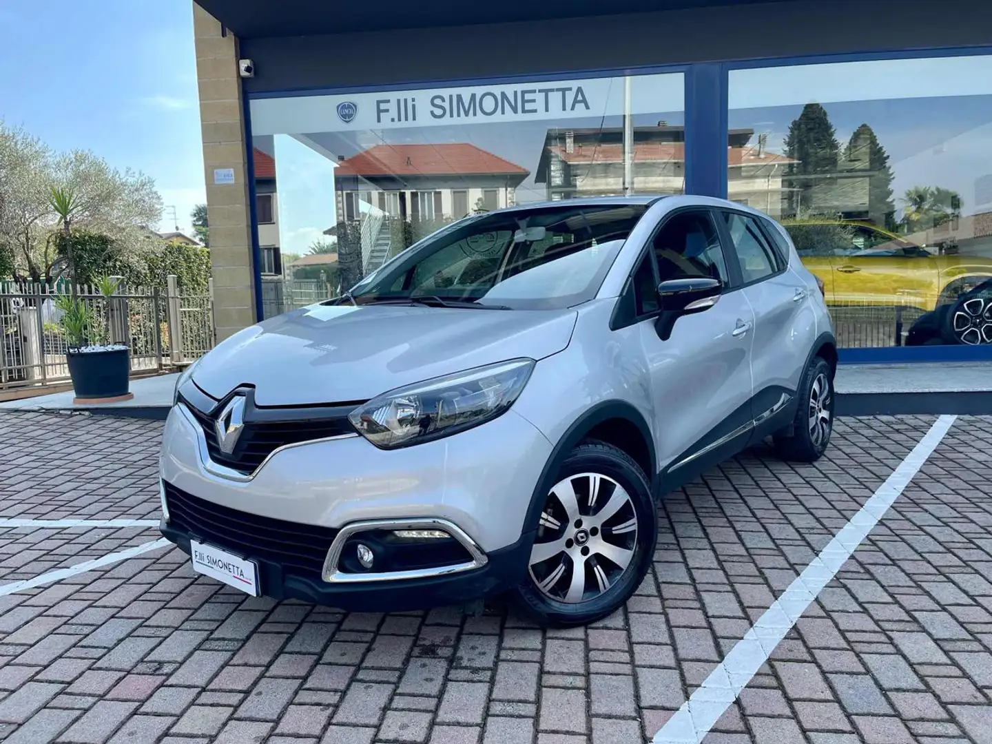 Renault Captur dCi 8V 90 CV Start&Stop Energy Zen Argent - 1