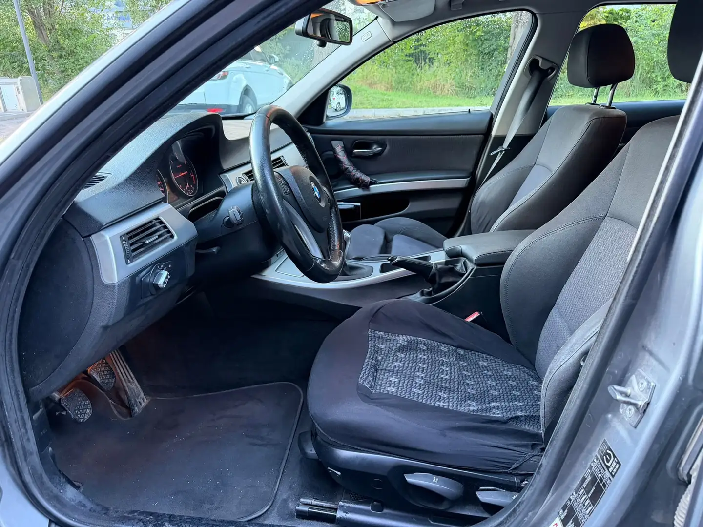 BMW 320 320d Touring Tüv Euro5 Perfekt!!! Grau - 2