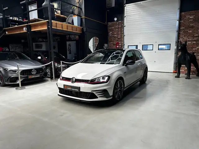 2017 Volkswagen Golf in White for sale
