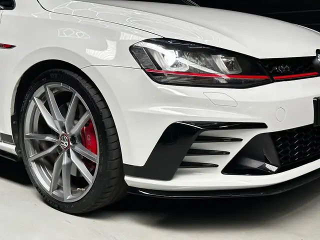 Volkswagen Golf view 27