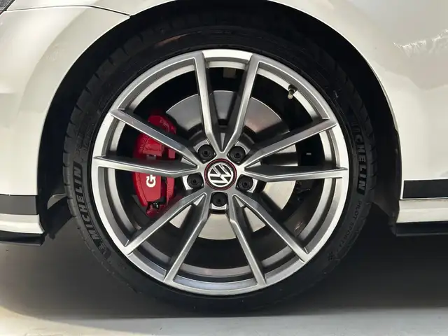 Volkswagen Golf view 10