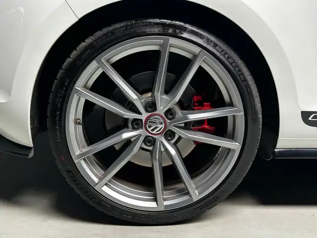 Volkswagen Golf view 8