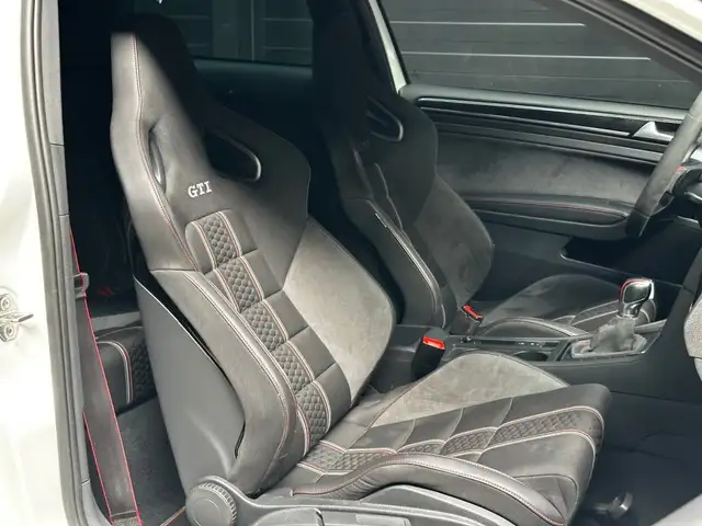 Volkswagen Golf view 16