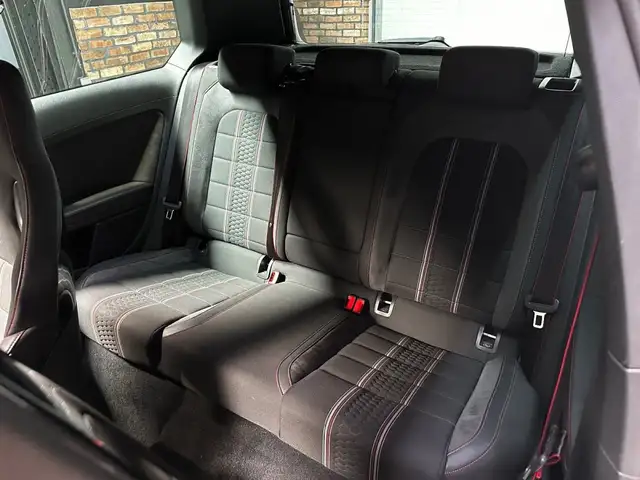 Volkswagen Golf view 17