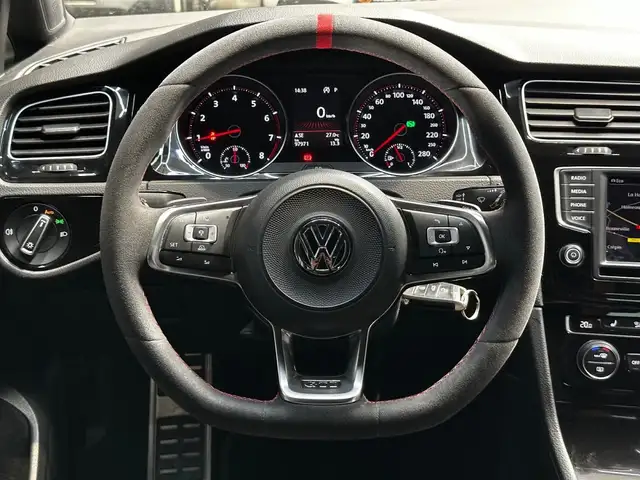 Volkswagen Golf view 14