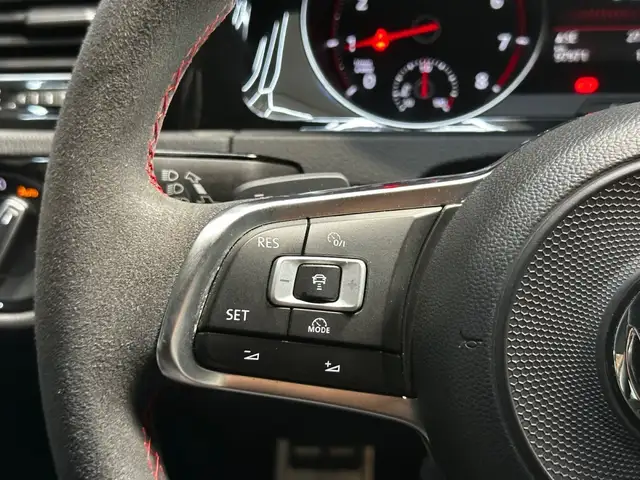 Volkswagen Golf view 18