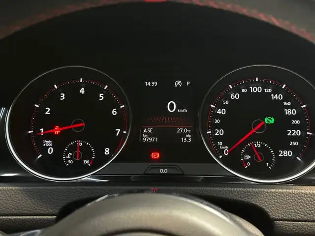 Volkswagen Golf view 20