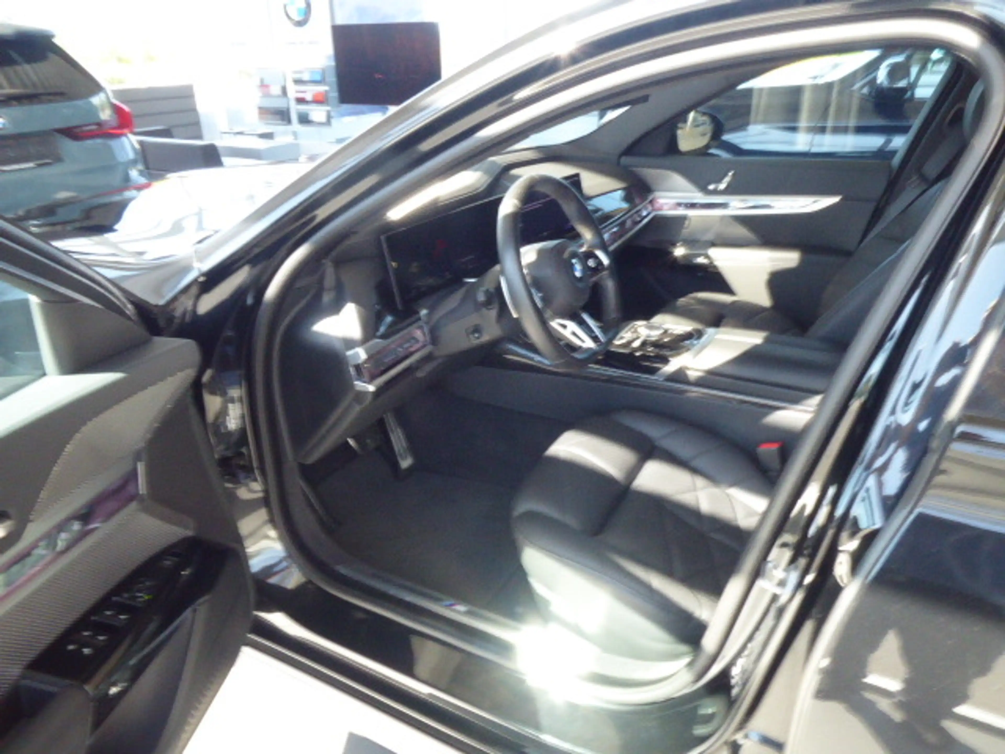 BMW 740 740dxDrive MSport IAL AHZV NIG PGD-Sky MFS Standh. DAP PAP DAB eSIM EU6E — photo 5