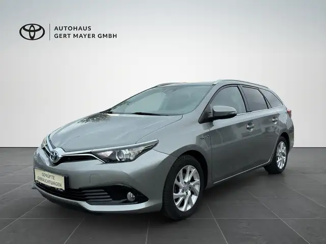 Toyota Auris Touring Sports 1,8 Hybrid