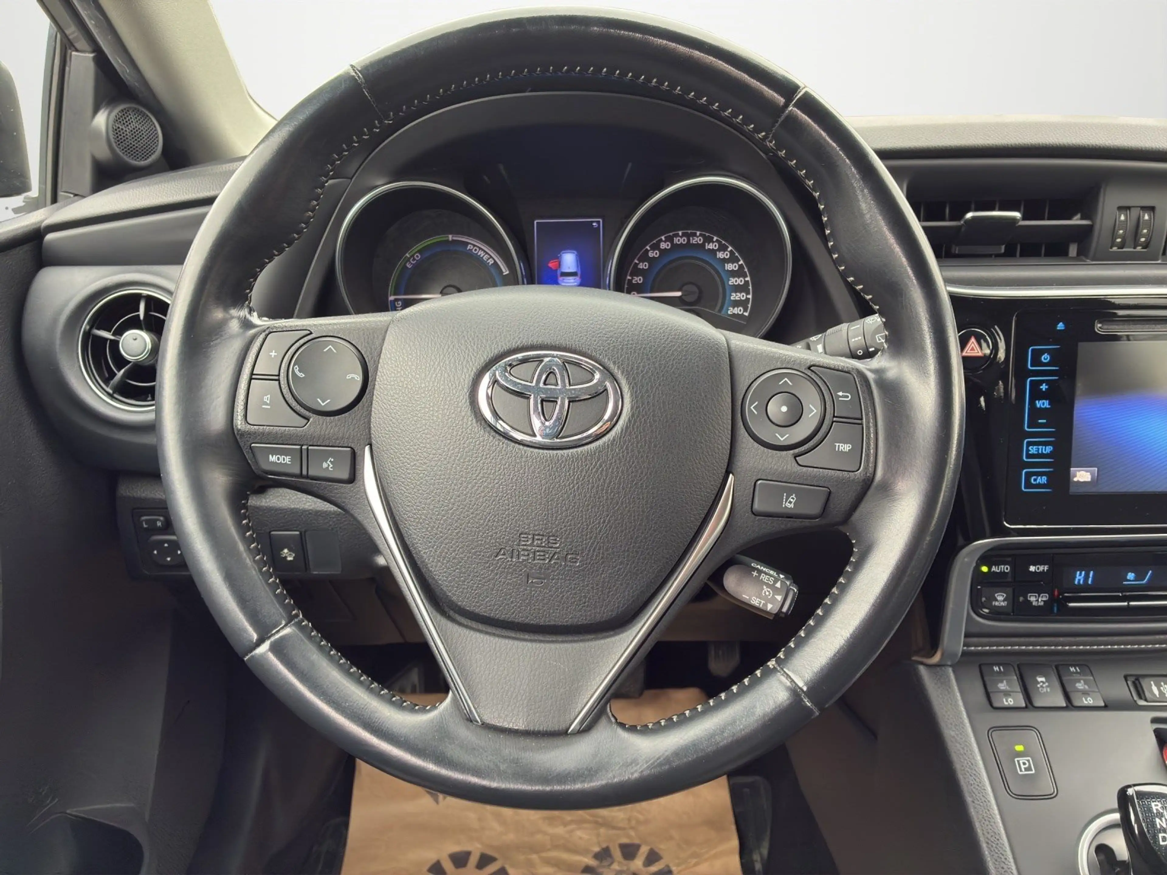 Toyota Auris Touring Sports — photo 9