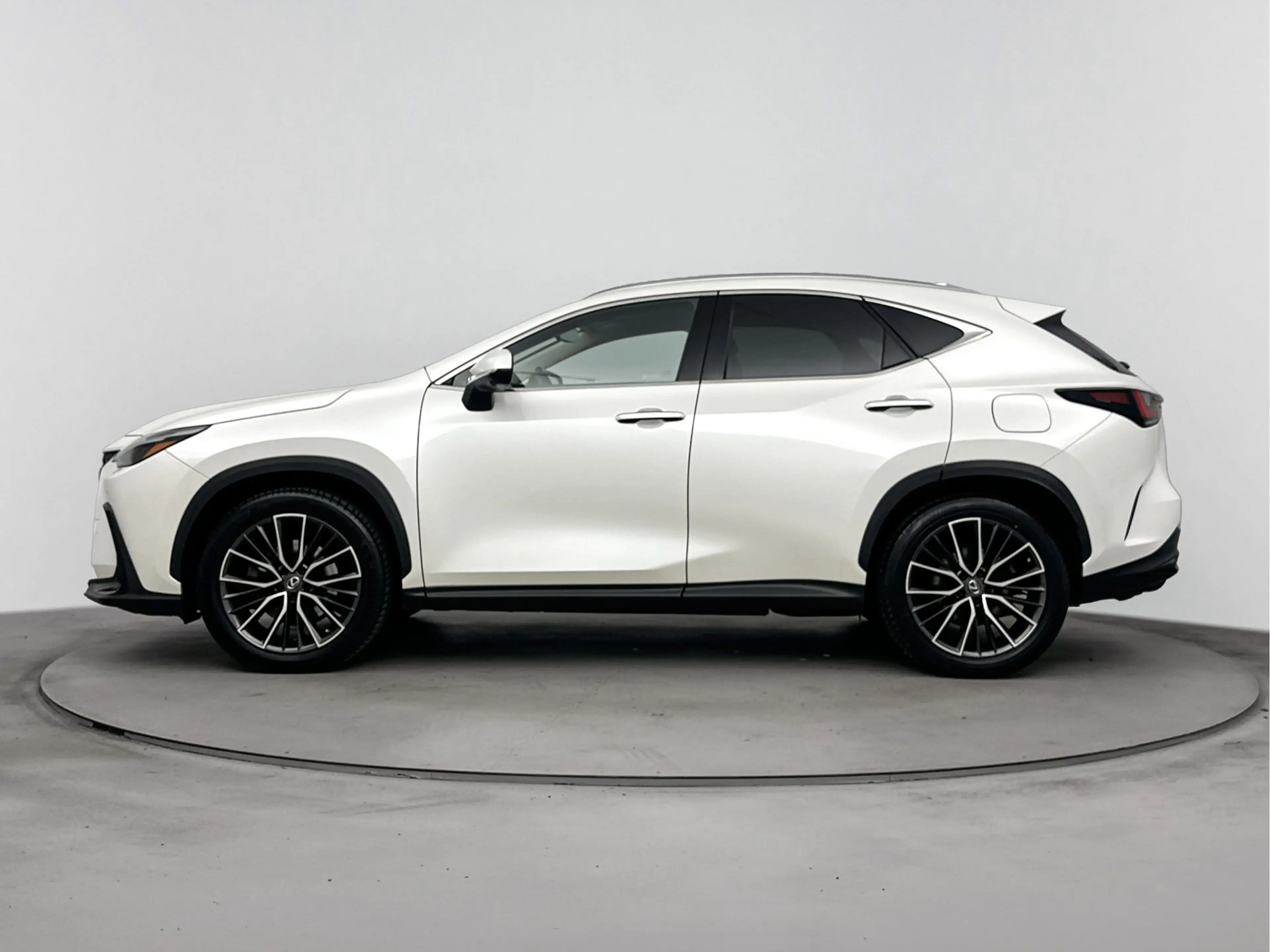 Lexus NX 450h+ AWD Executive Line | Stoelgeheugen | Carplay | 360 — photo 3
