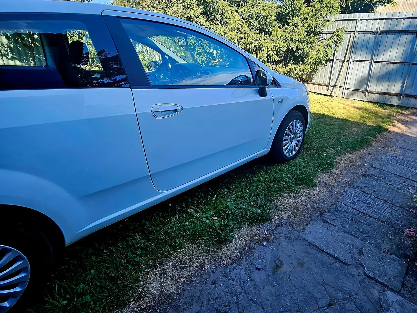 Fiat Grande Punto Grande Punto -   NEU TÜV 1.4 - 77 PS - 2