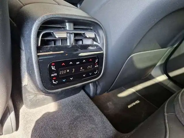 Mercedes-Benz E 220 d 4Matic * AMG LINE * PREMIUM PLUS * 21" RÄDER Ansicht 35