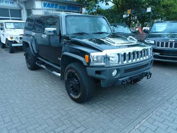 3.7 Luxury Auto.