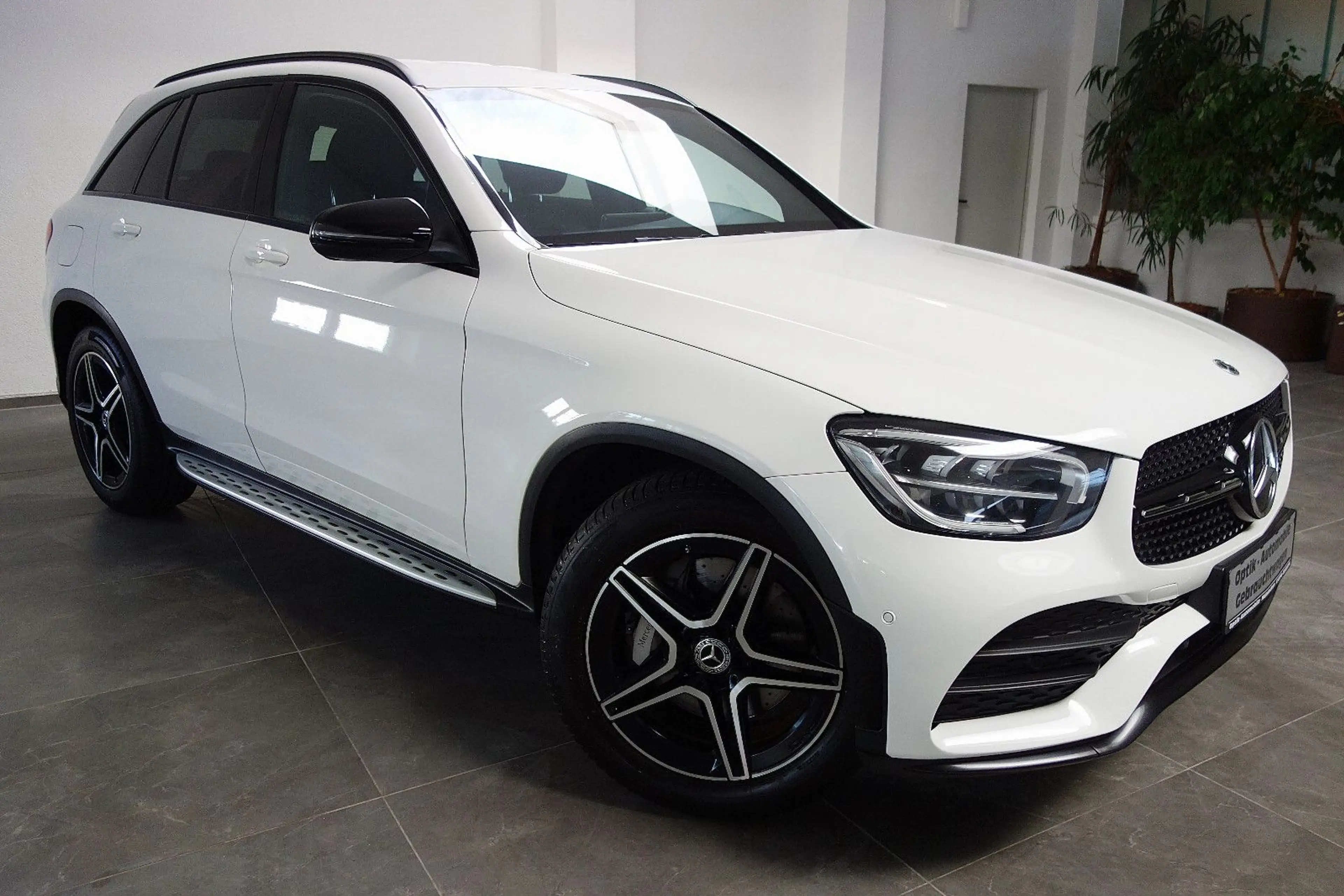 Mercedes-Benz GLC 220 d 4Matic AMG Line Night MBUX/Virtual/19Z — photo 2