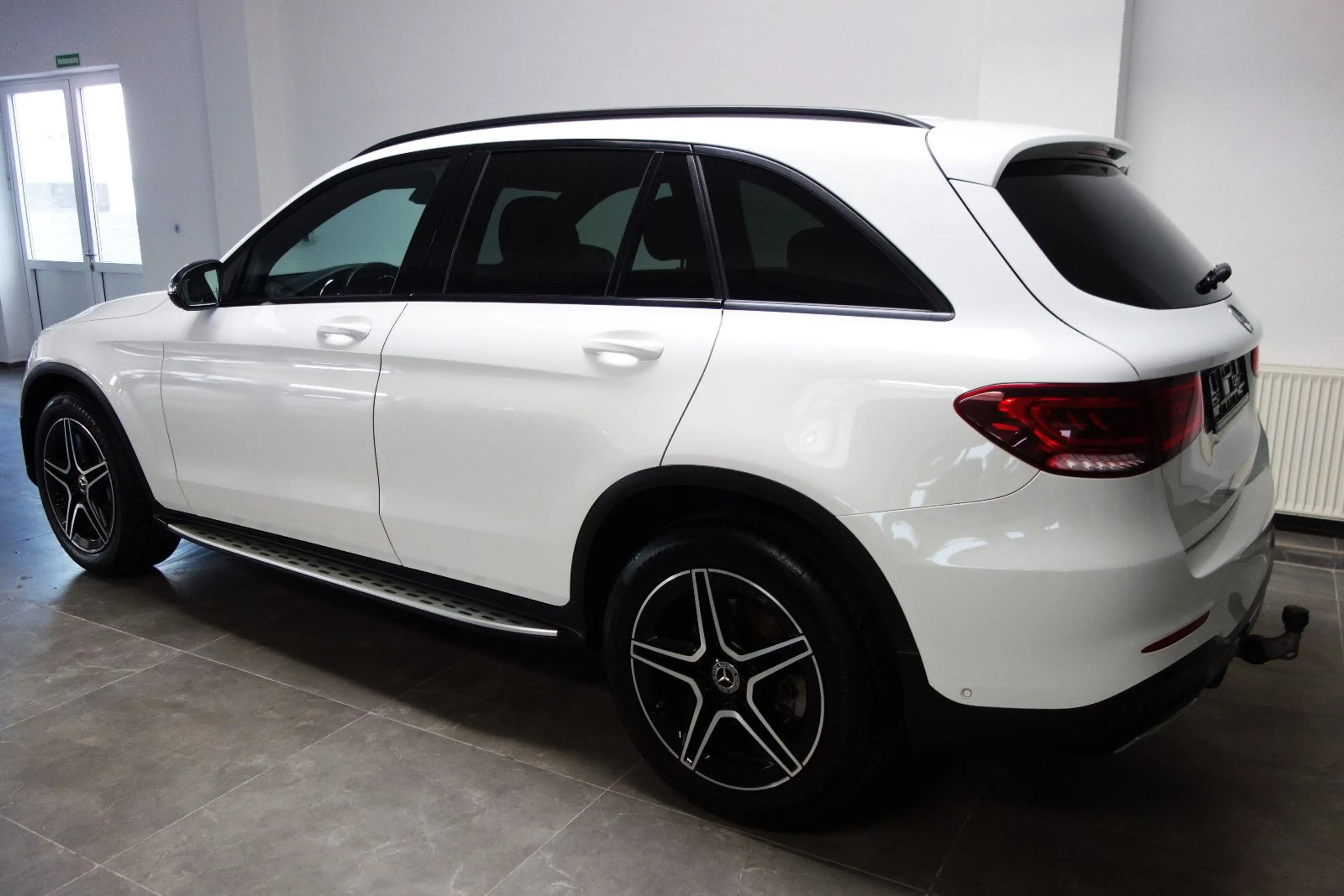 Mercedes-Benz GLC 220 d 4Matic AMG Line Night MBUX/Virtual/19Z — photo 8