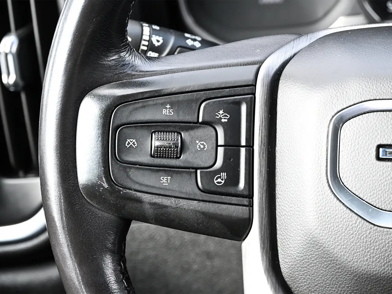 GMC Sierra 1500 снимка GMC Sierra 1500