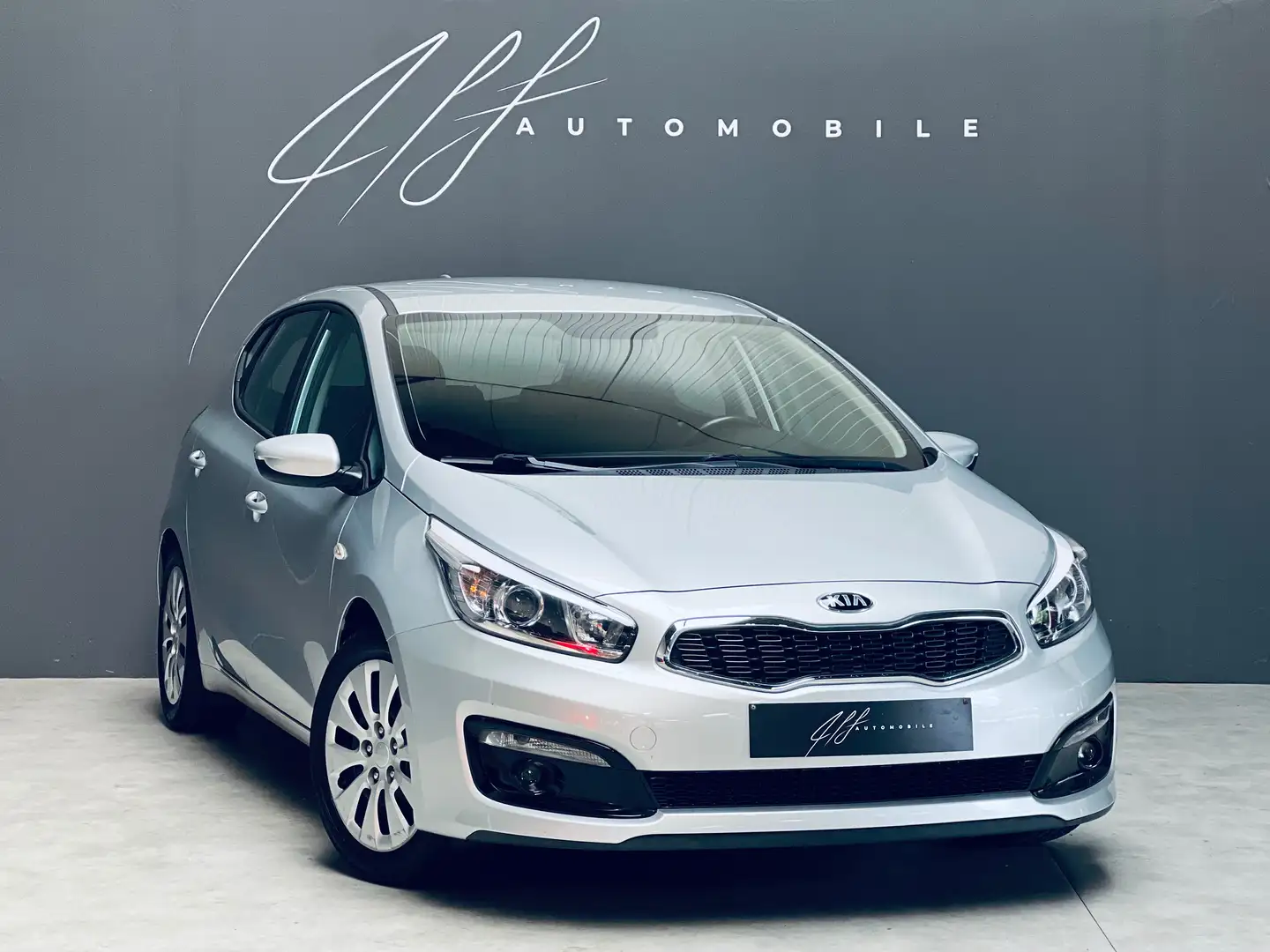 Kia Ceed / cee'd Cee'D 1.4i **CARPLAY**CARNET COMPLET** Ezüst - 1