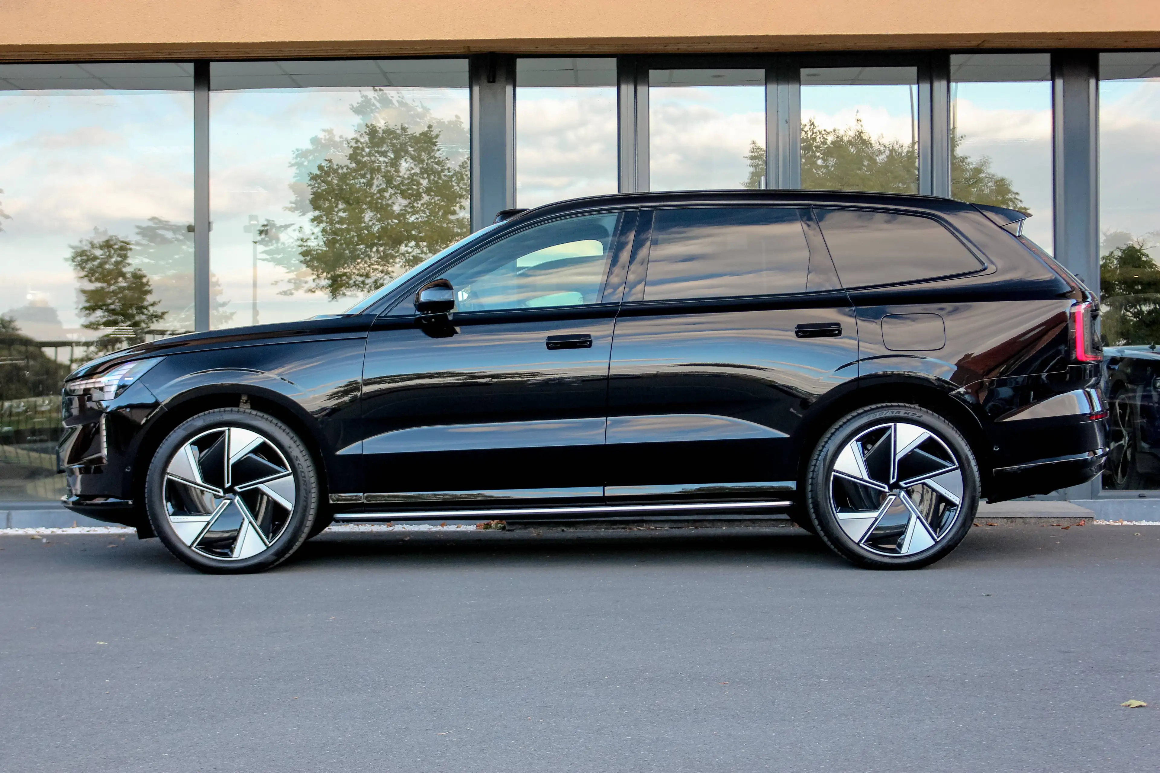 Volvo EX90 *7PL*107kWh*AWD*TWIN MOTOR ULTRA PERFORMANCE* — photo 10