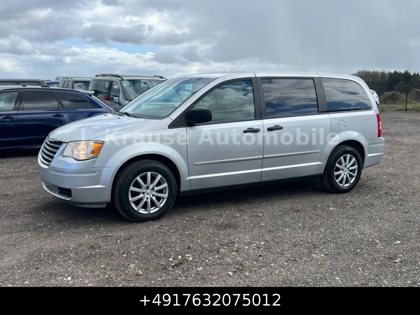Chrysler Grand Voyager 2.8CRD LX Aut. 7-Sitzer Navi 1.Hd Argent - 2