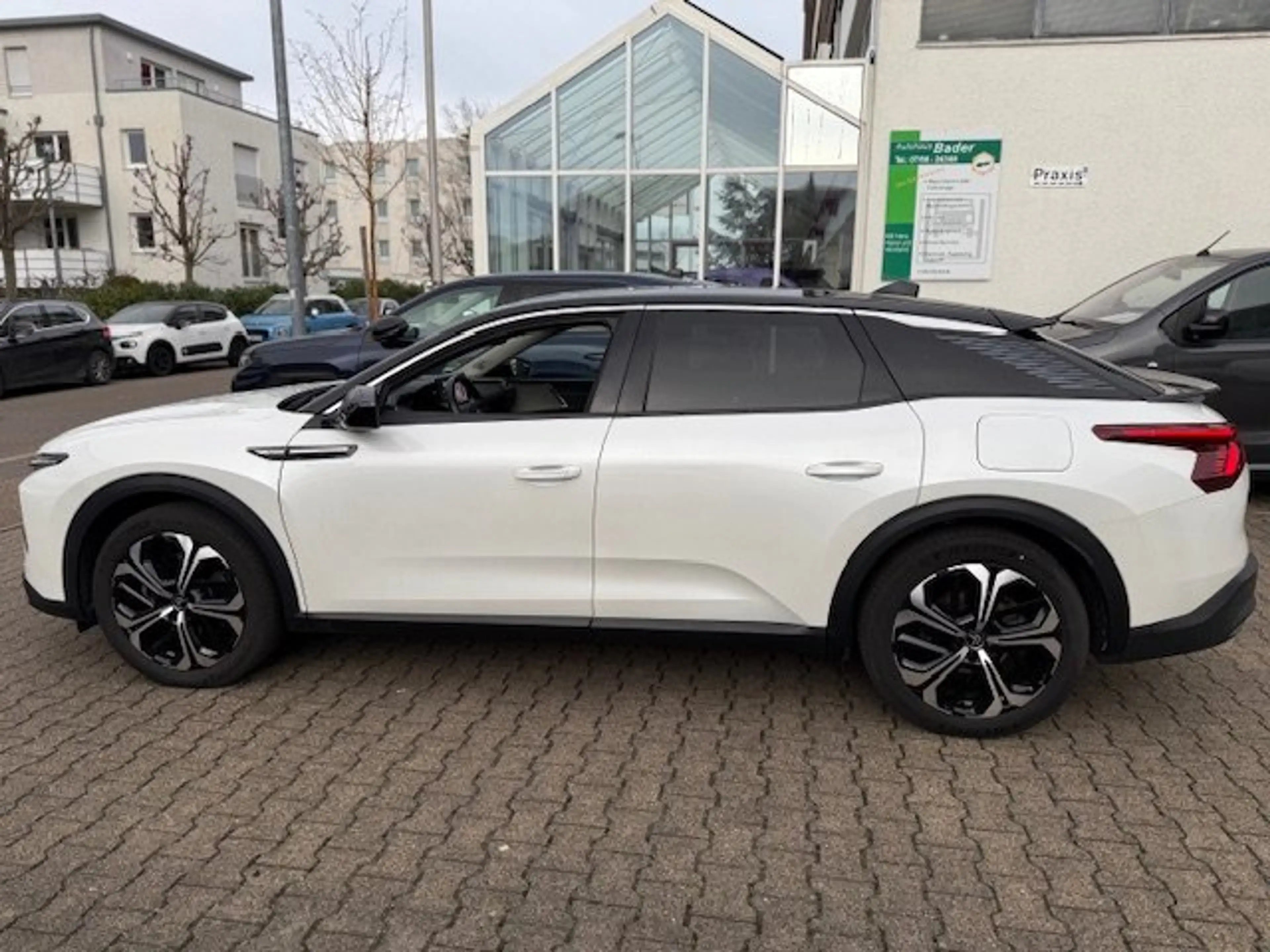 Citroen C5 X Shine Pack 225 Hybrid — photo 8