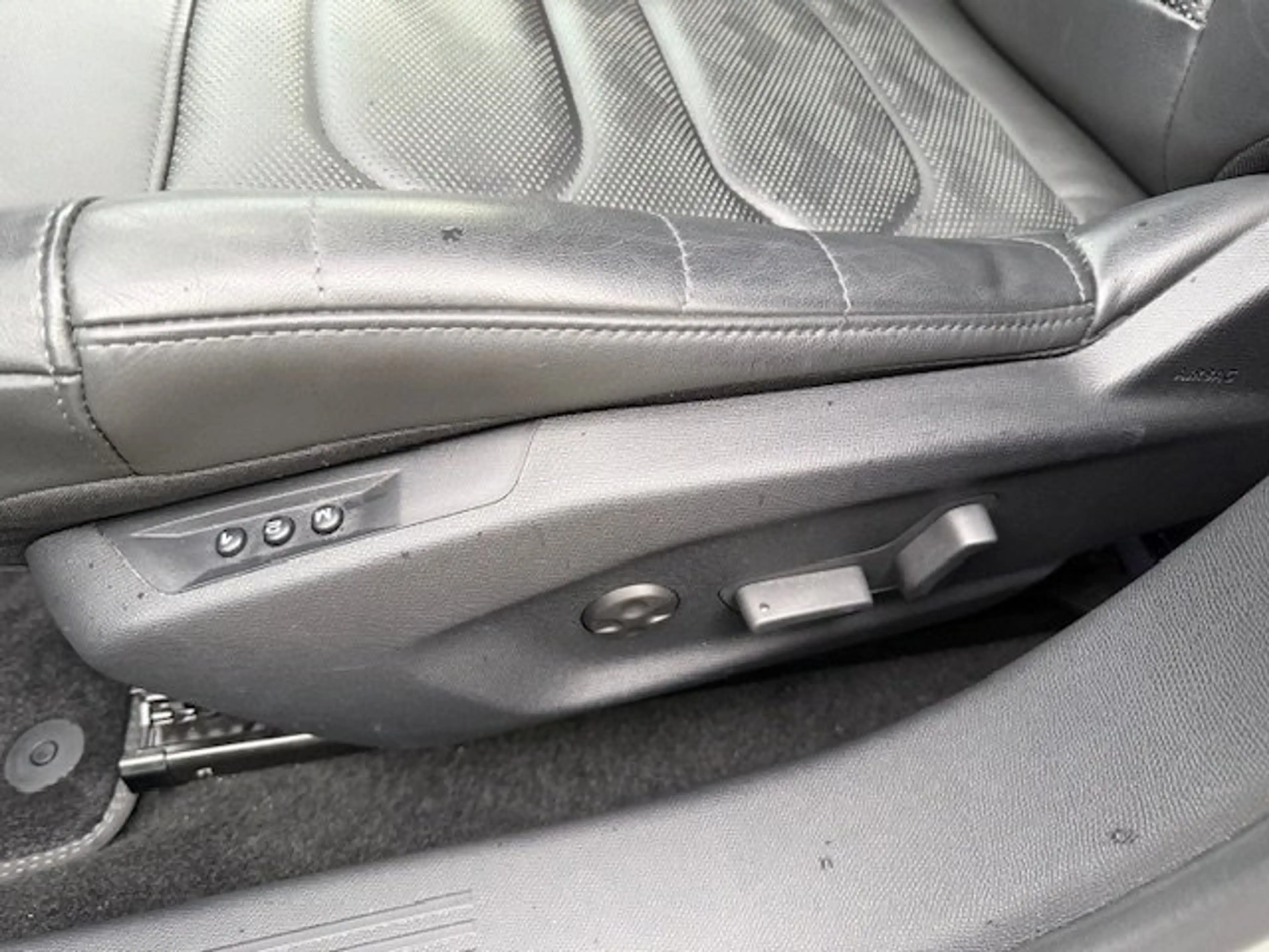 Citroen C5 X Shine Pack 225 Hybrid — photo 14