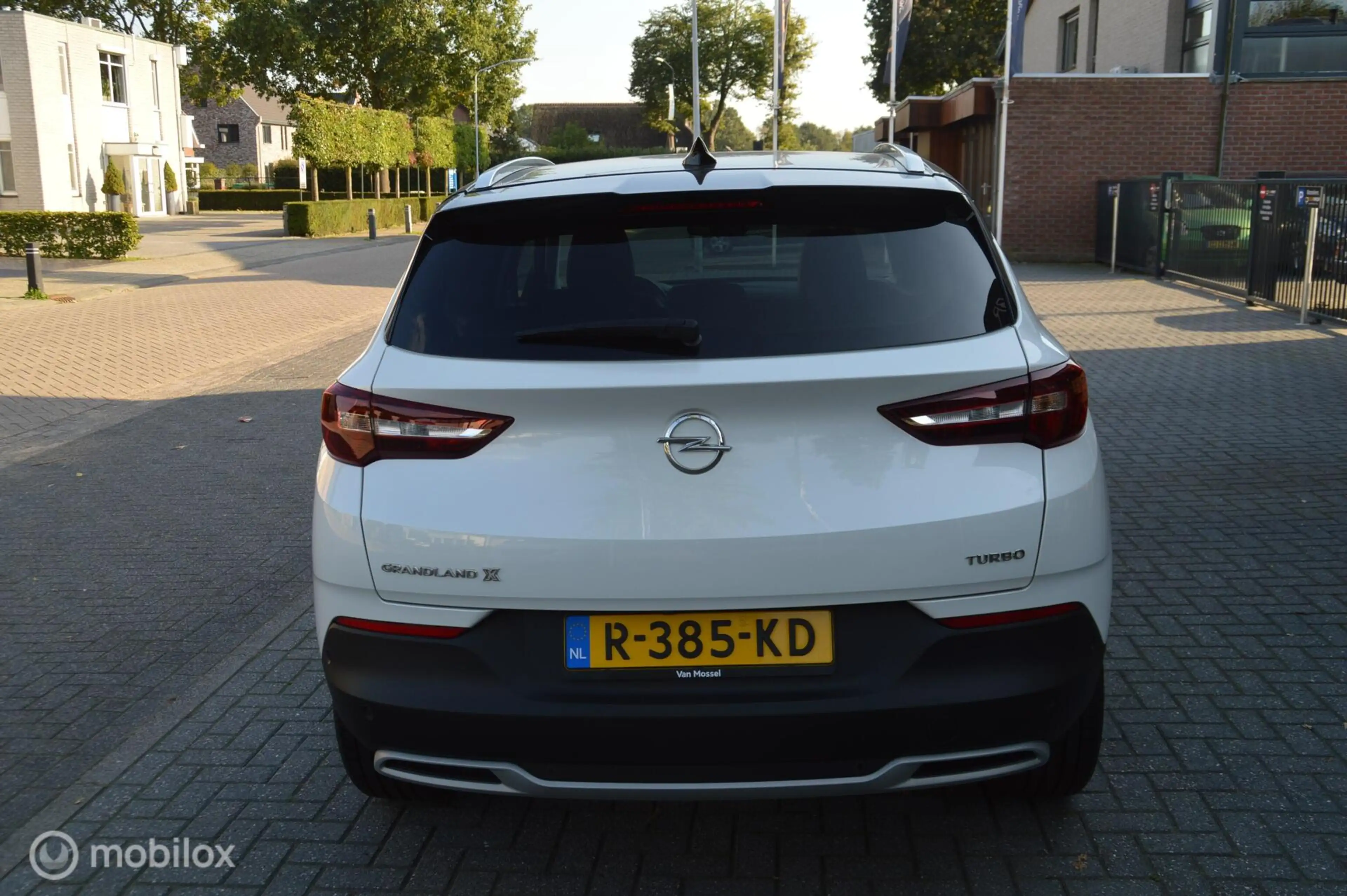 Opel Grandland X 1.2 Turbo Innovation — photo 10